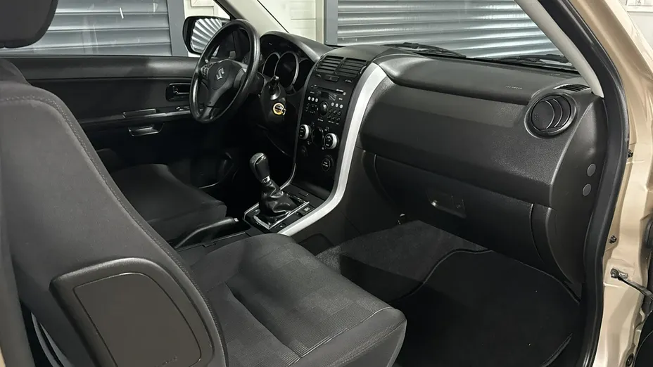 SUZUKI Grand Vitara -