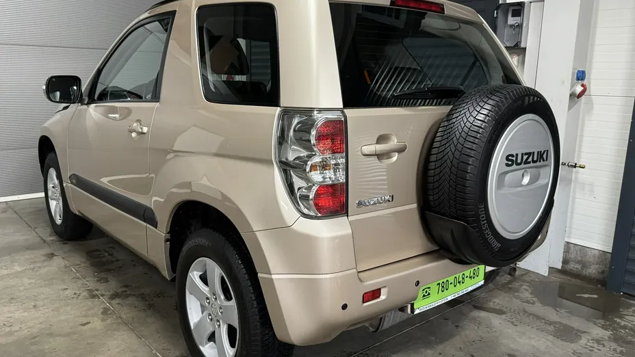 SUZUKI Grand Vitara -
