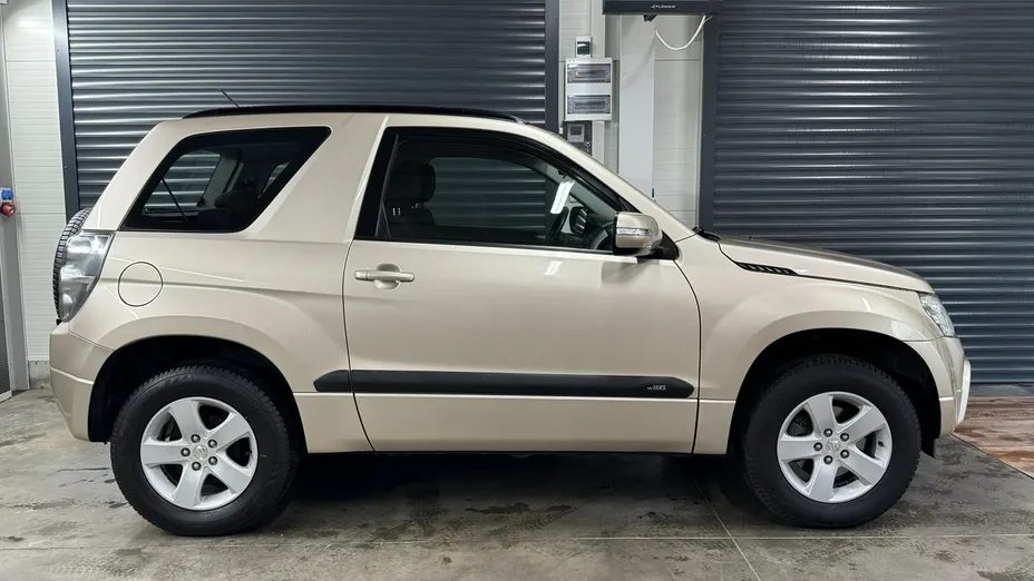 SUZUKI Grand Vitara -