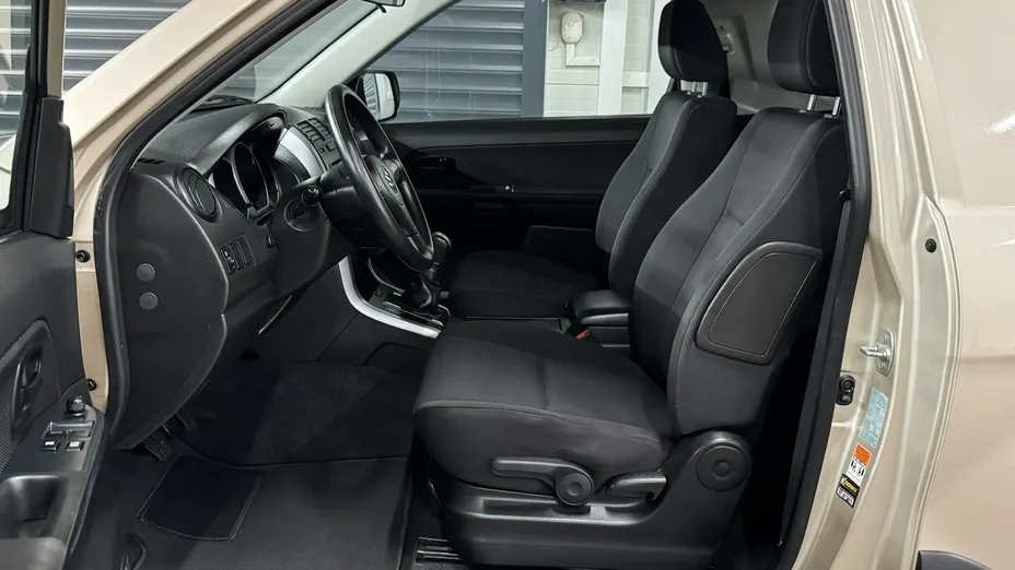 SUZUKI Grand Vitara -
