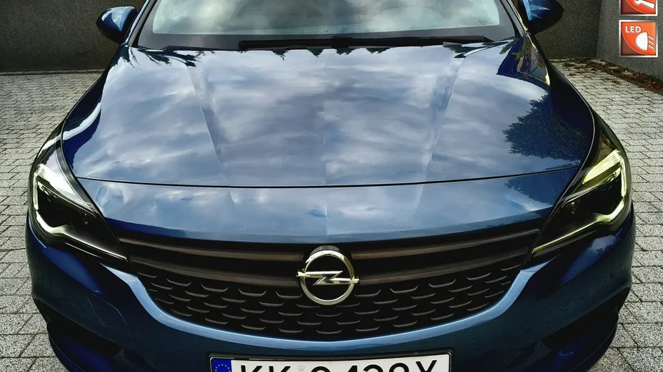 OPEL Astra -