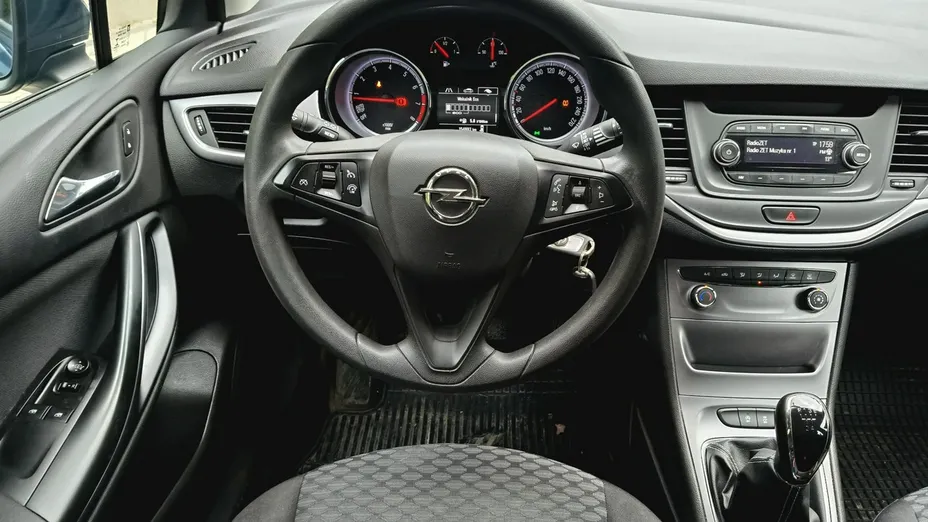 OPEL Astra -