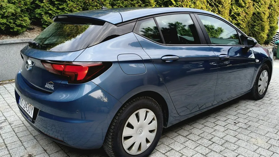 OPEL Astra -