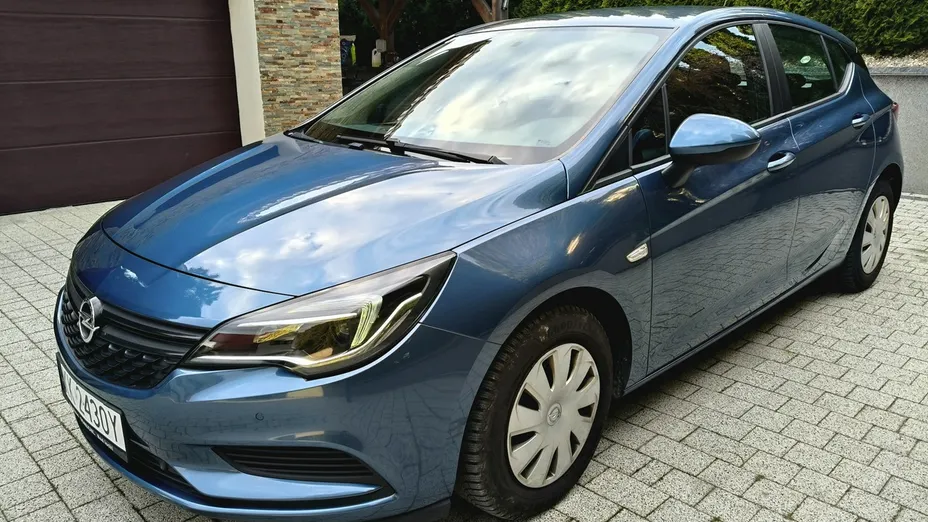 OPEL Astra -