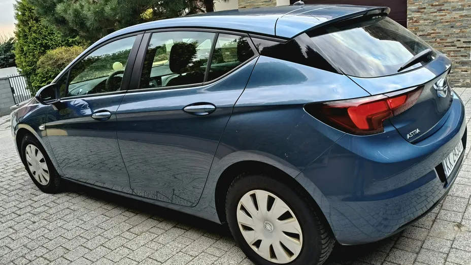 OPEL Astra -