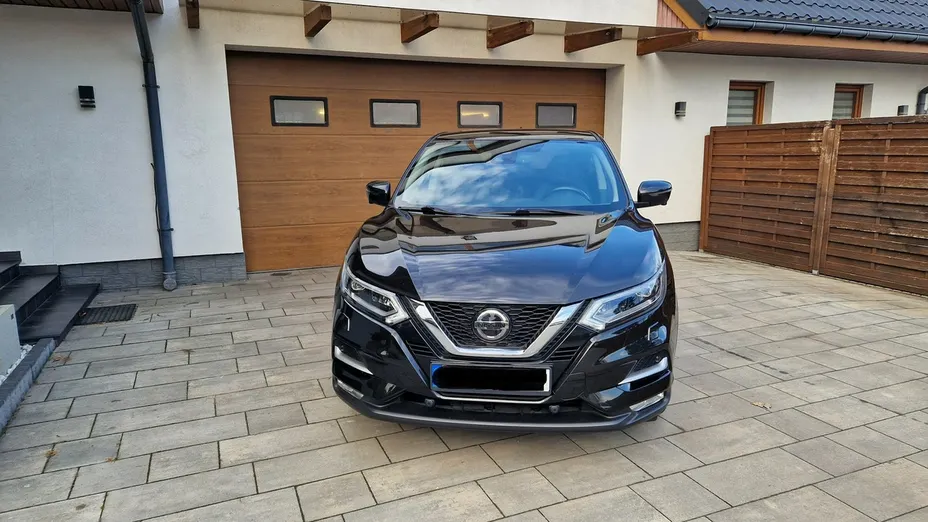 NISSAN Qashqai -