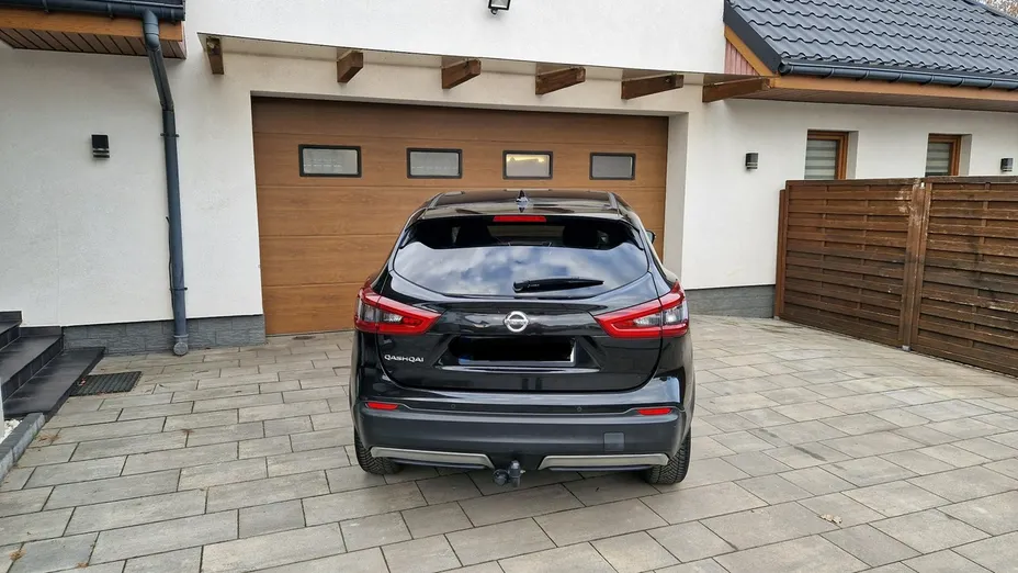 NISSAN Qashqai -