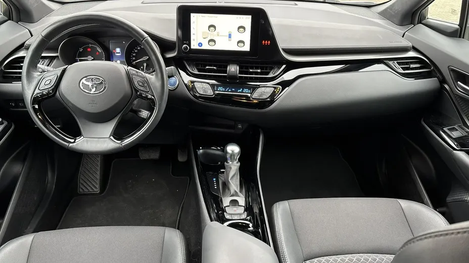 TOYOTA C-HR -