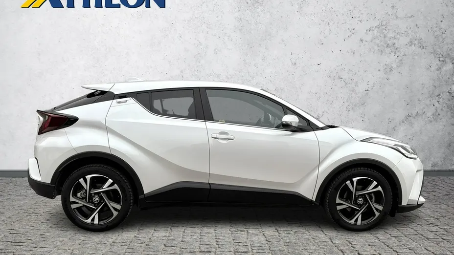 TOYOTA C-HR -