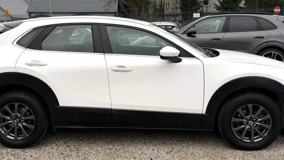 MAZDA CX-30 -