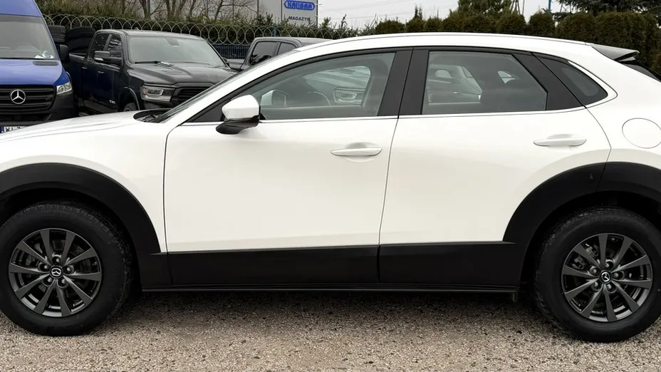 MAZDA CX-30 -