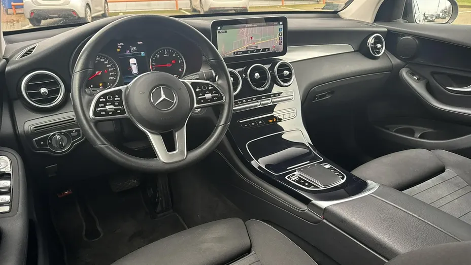 MERCEDES-BENZ GLC -
