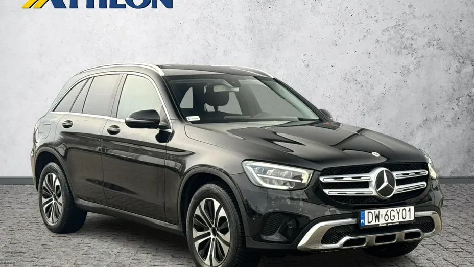 MERCEDES-BENZ GLC -