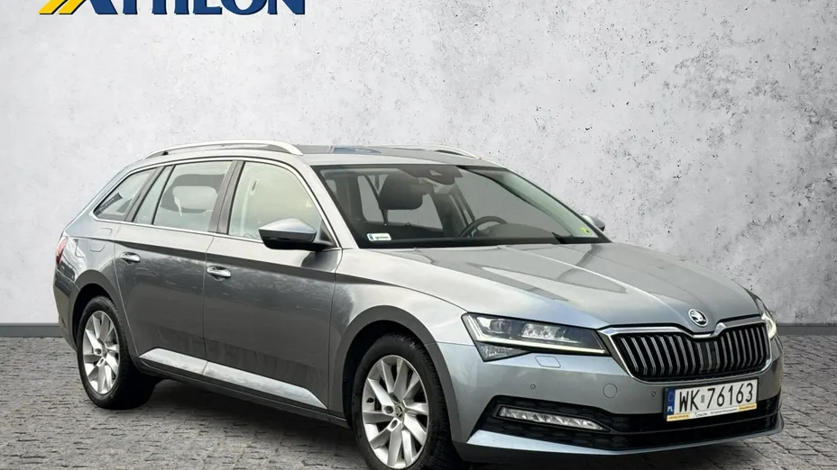 SKODA Superb -