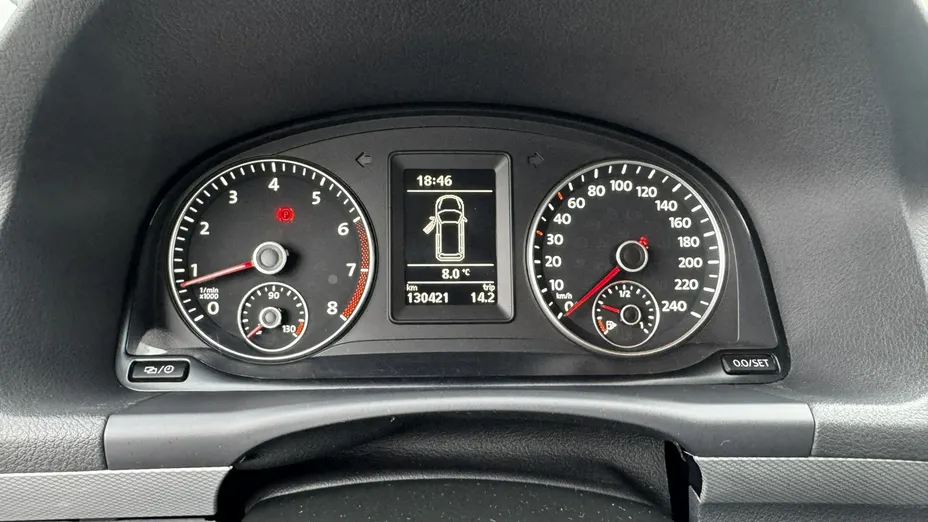 VOLKSWAGEN Touran -