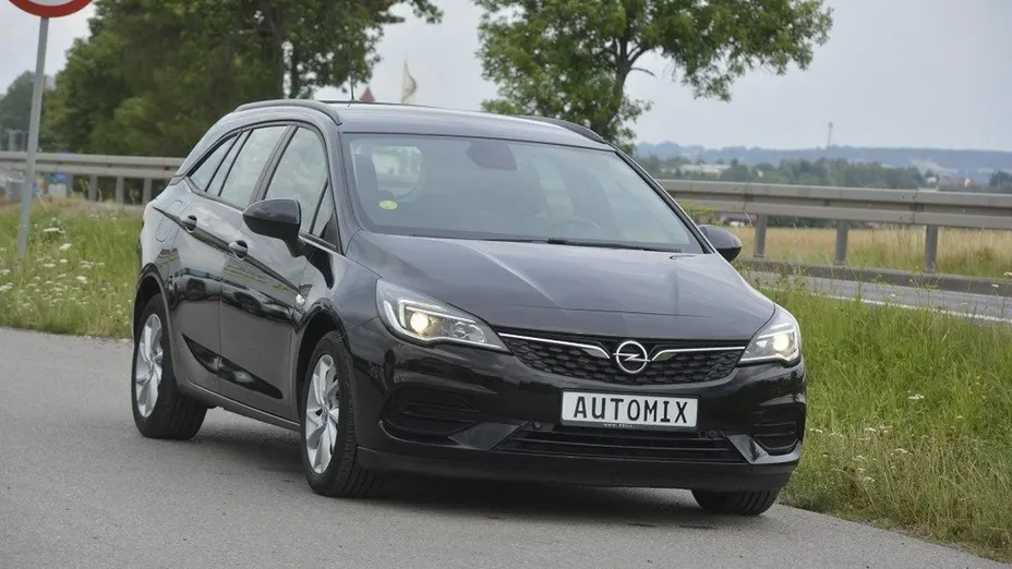 OPEL Astra -