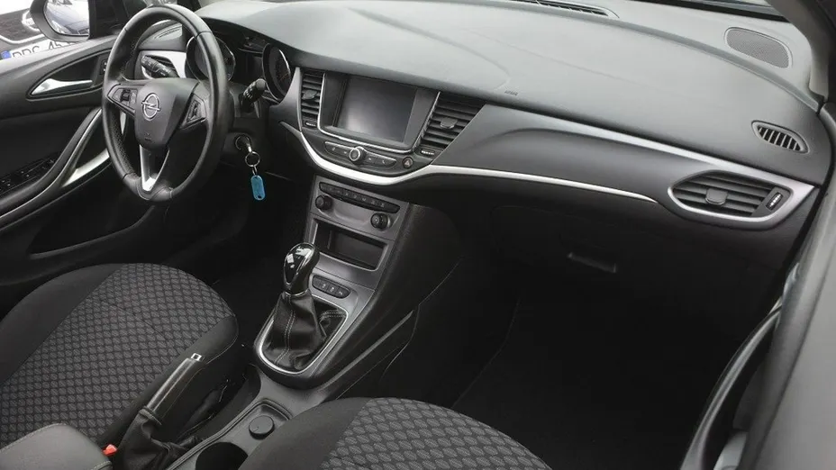 OPEL Astra -