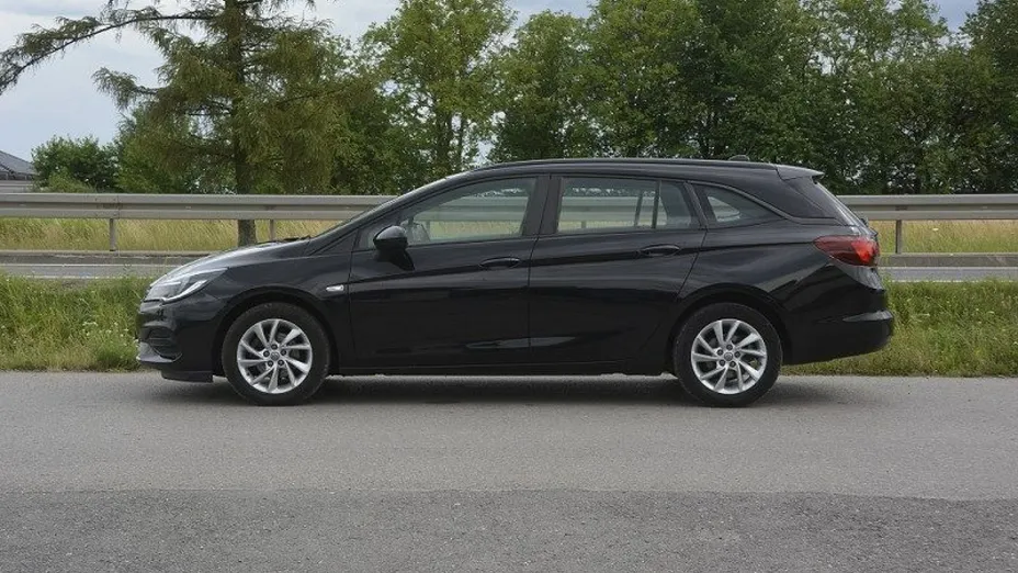 OPEL Astra -