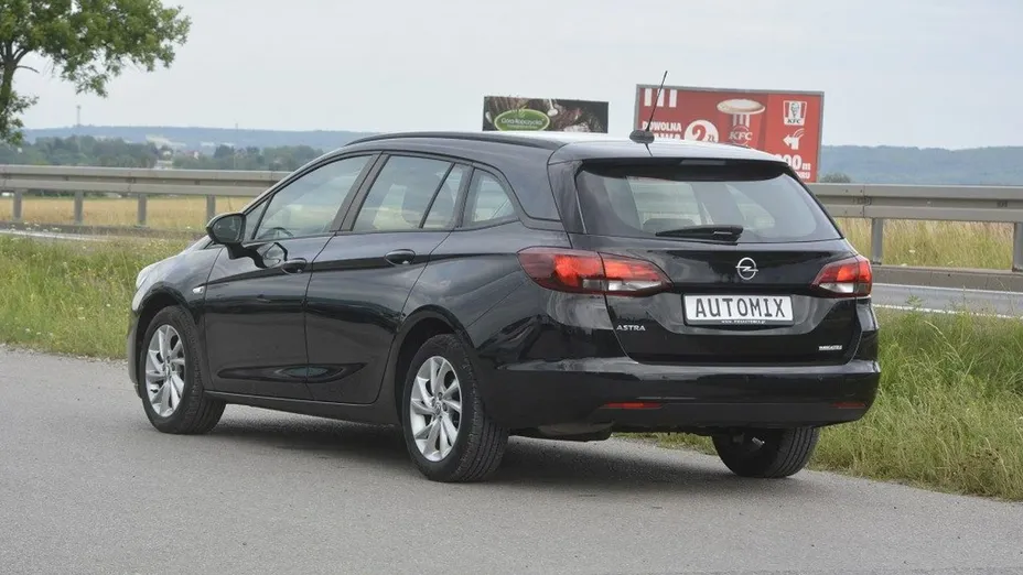 OPEL Astra -