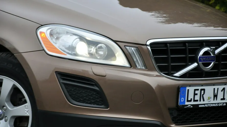 VOLVO XC60 -