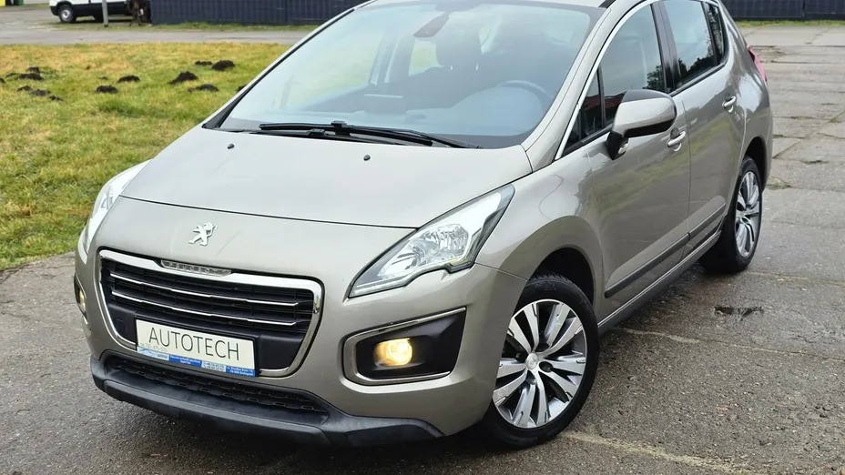 PEUGEOT 3008 -