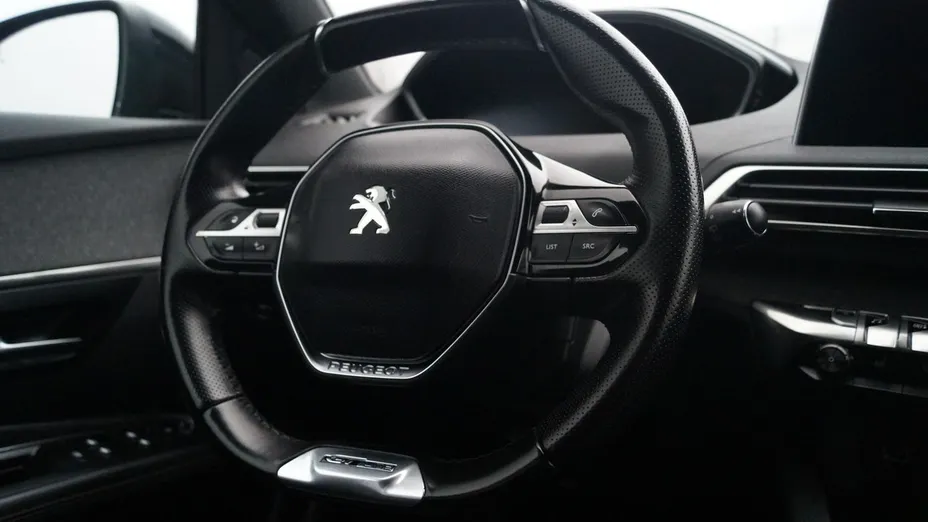 PEUGEOT 3008 -