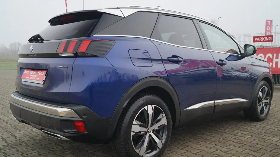 PEUGEOT 3008 -