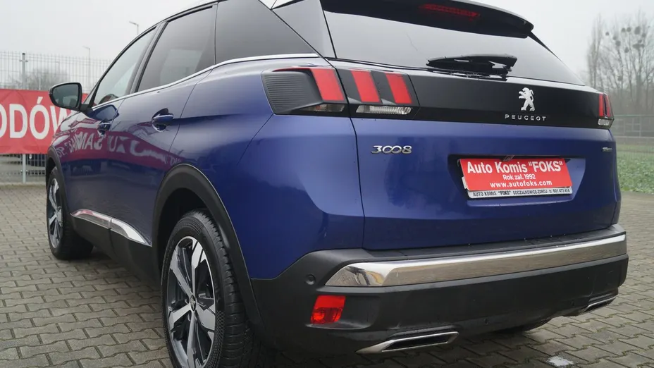 PEUGEOT 3008 -