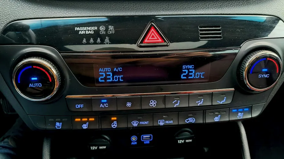 HYUNDAI Tucson -