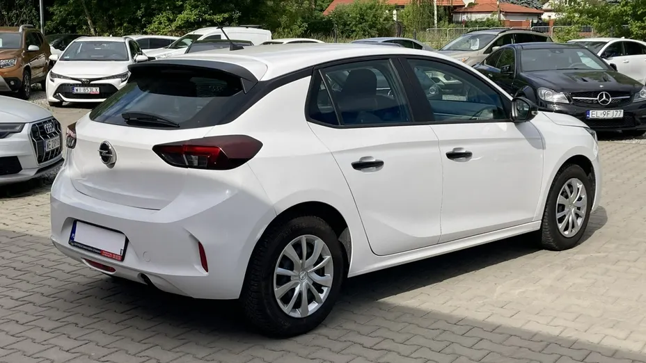 OPEL Corsa -