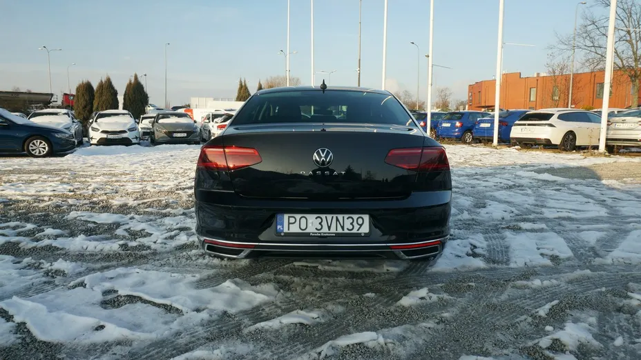 VOLKSWAGEN Passat -