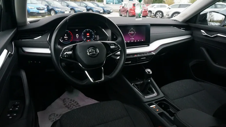 SKODA Octavia -