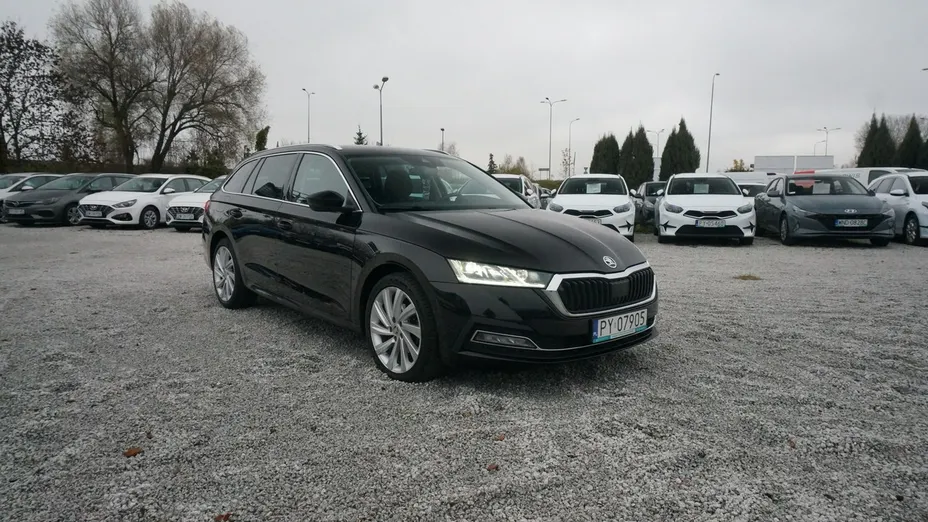 SKODA Octavia -