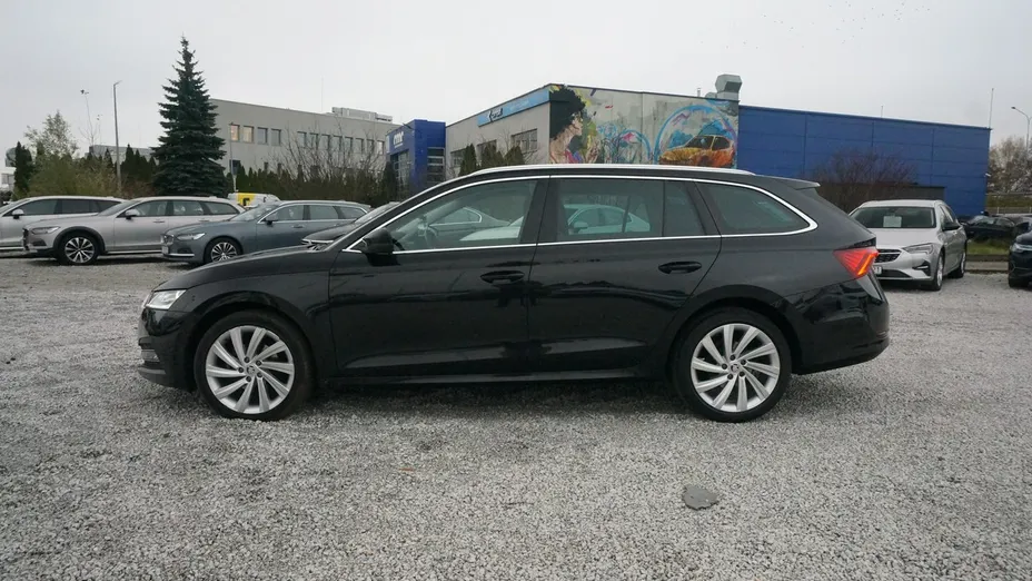 SKODA Octavia -