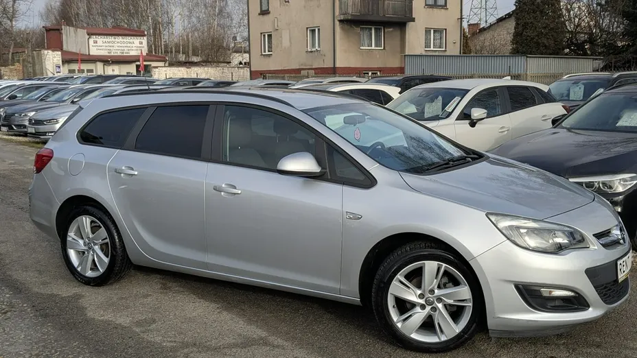 OPEL Astra -