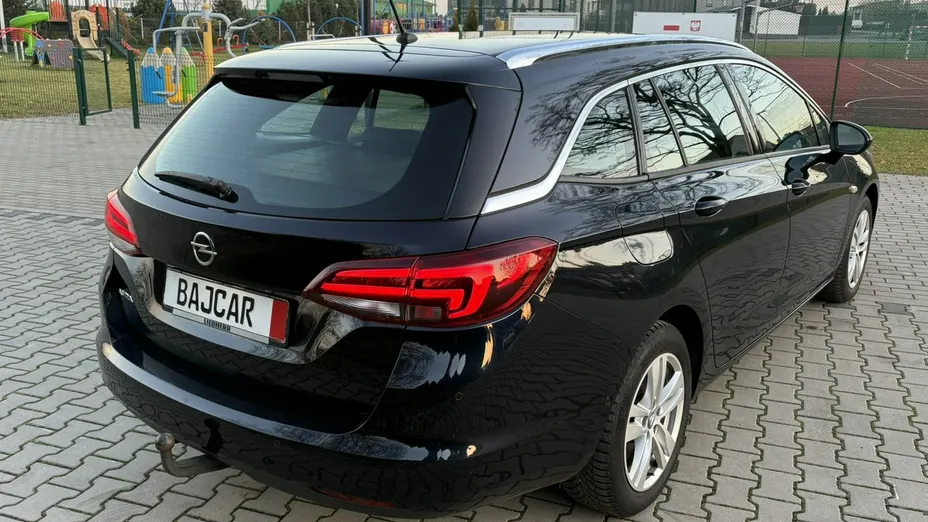 OPEL Astra -