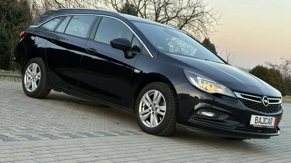 OPEL Astra -