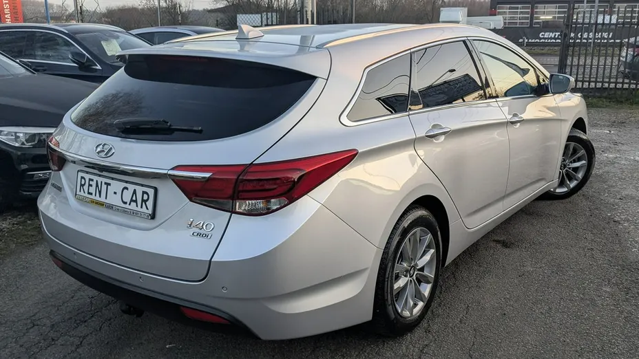 HYUNDAI i40 -