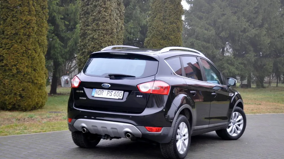 FORD Kuga -