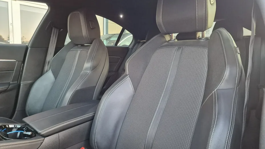 PEUGEOT 508 -