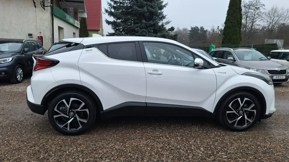 TOYOTA C-HR -