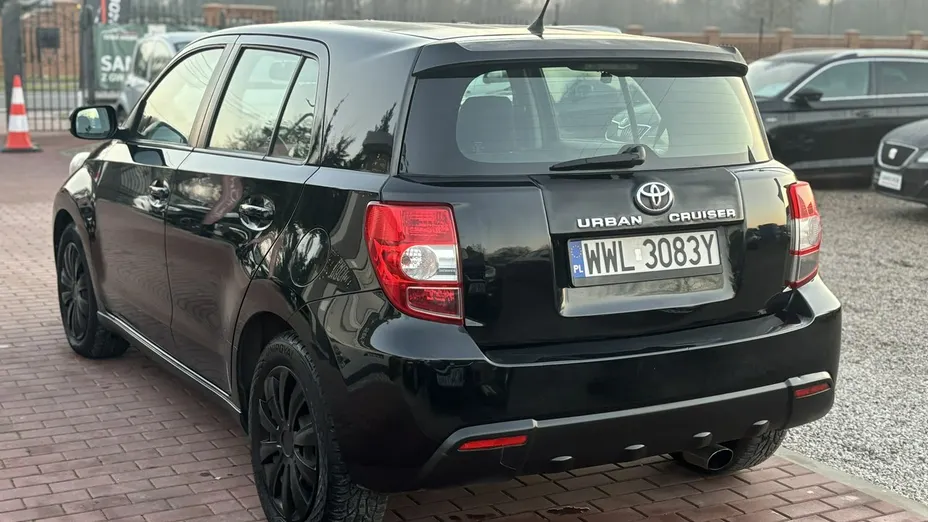 TOYOTA Urban Cruiser -