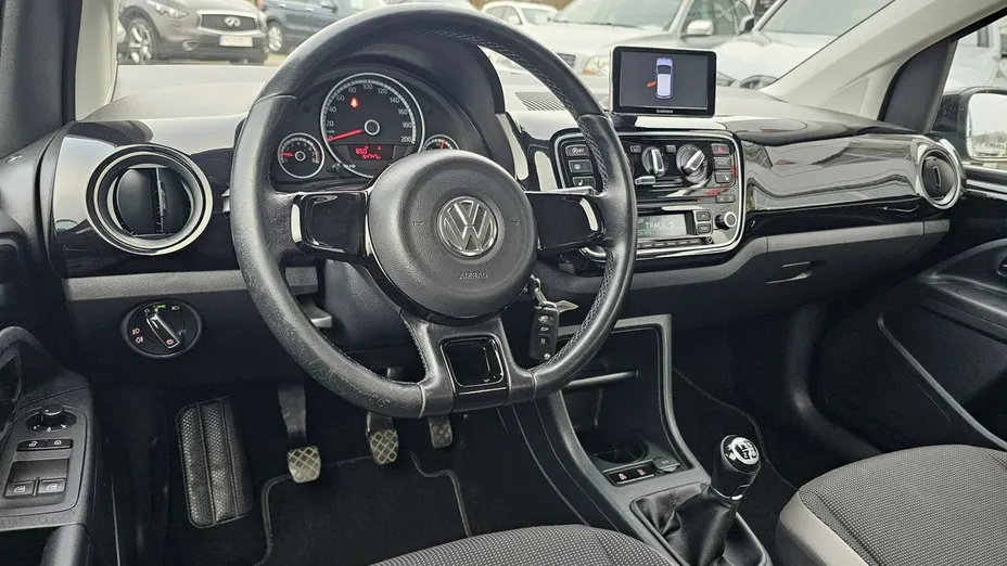 VOLKSWAGEN up! -