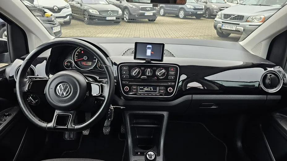 VOLKSWAGEN up! -
