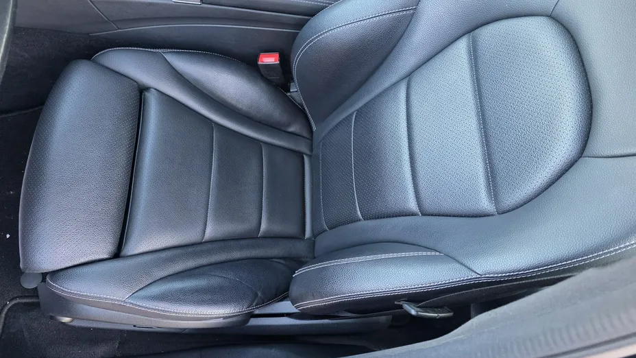 MERCEDES-BENZ C Klasa -