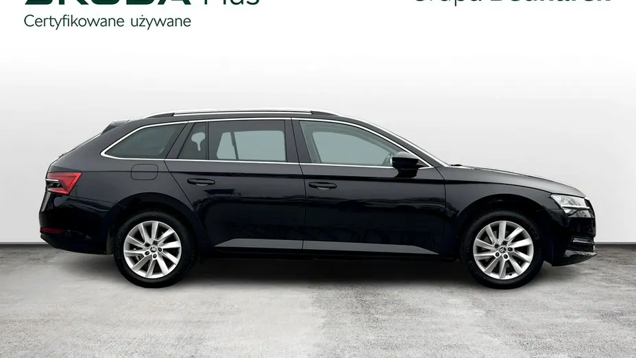 SKODA Superb -