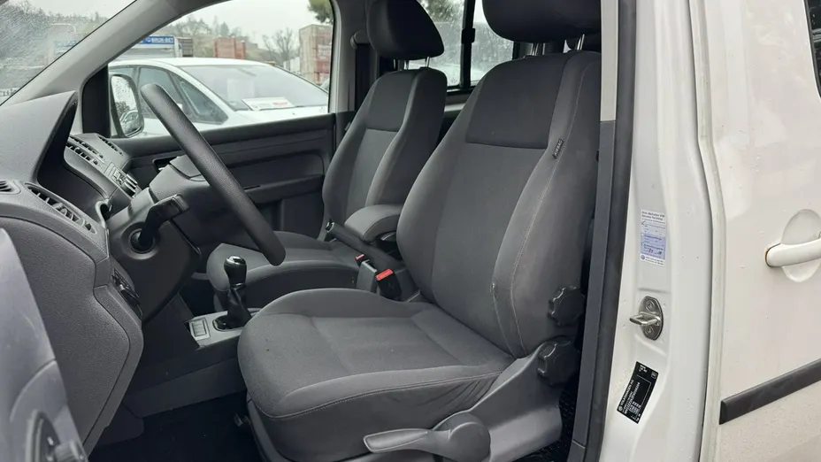 VOLKSWAGEN Caddy -
