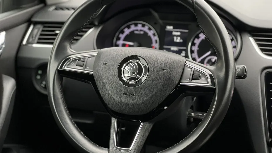 SKODA Octavia -
