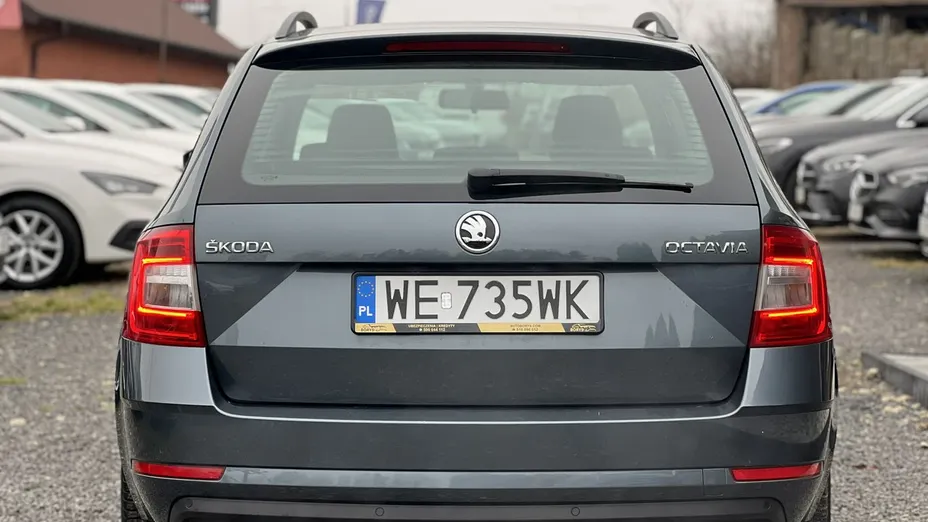 SKODA Octavia -