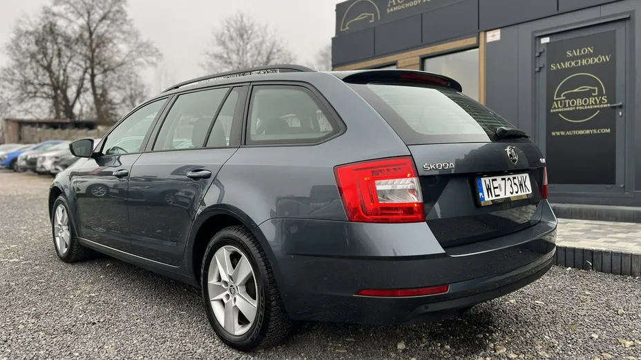 SKODA Octavia -